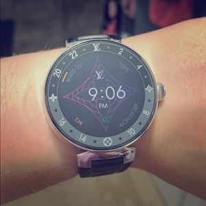 LIKE NEW AUTHENTIC LV Tambour Horizon Watch